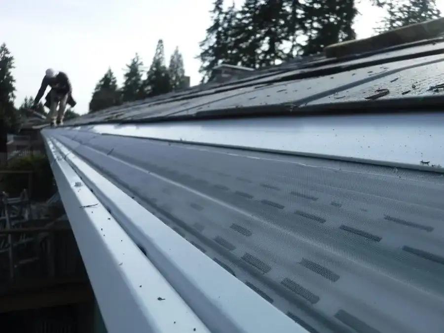 Bellevue Wa Venezia Leaflessgutter™ Shield Master Gutter Cover Installation